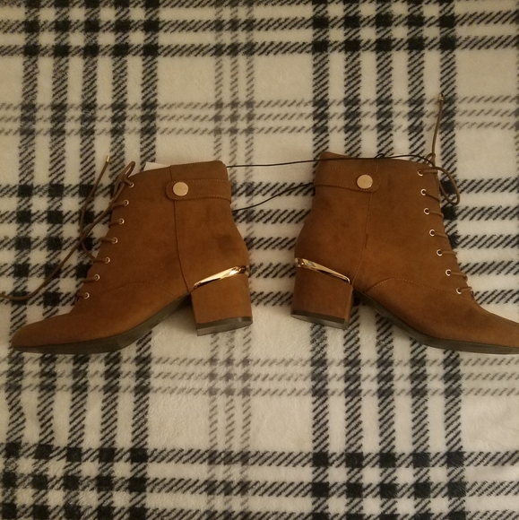 Liz Claiborne brown booties - Picture 1 of 2